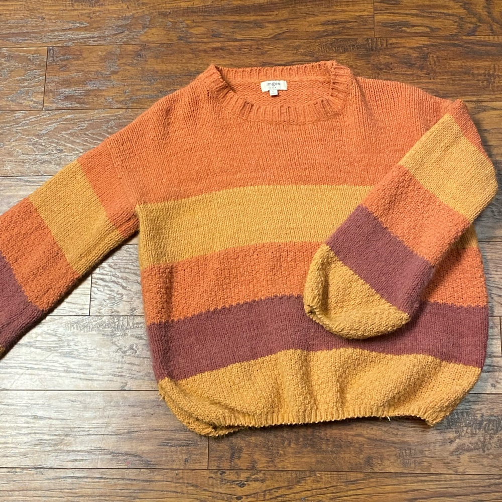 UMGEE L orange striped knit sweater